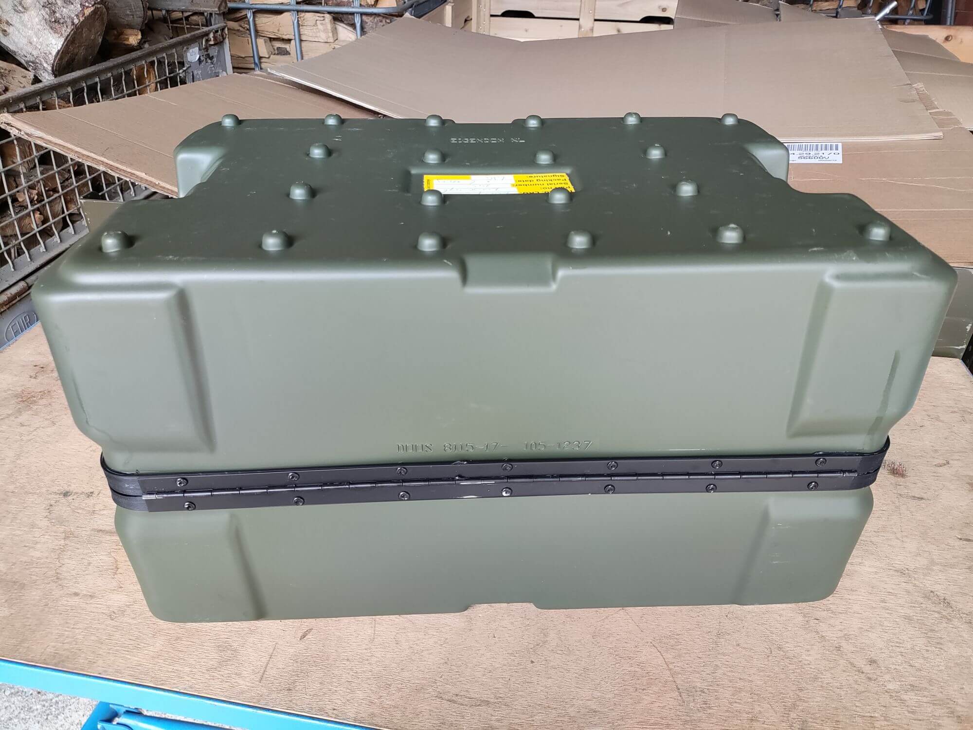 Militär Kiste Transport Box Kunststoff stapelbar 47x31x26cm