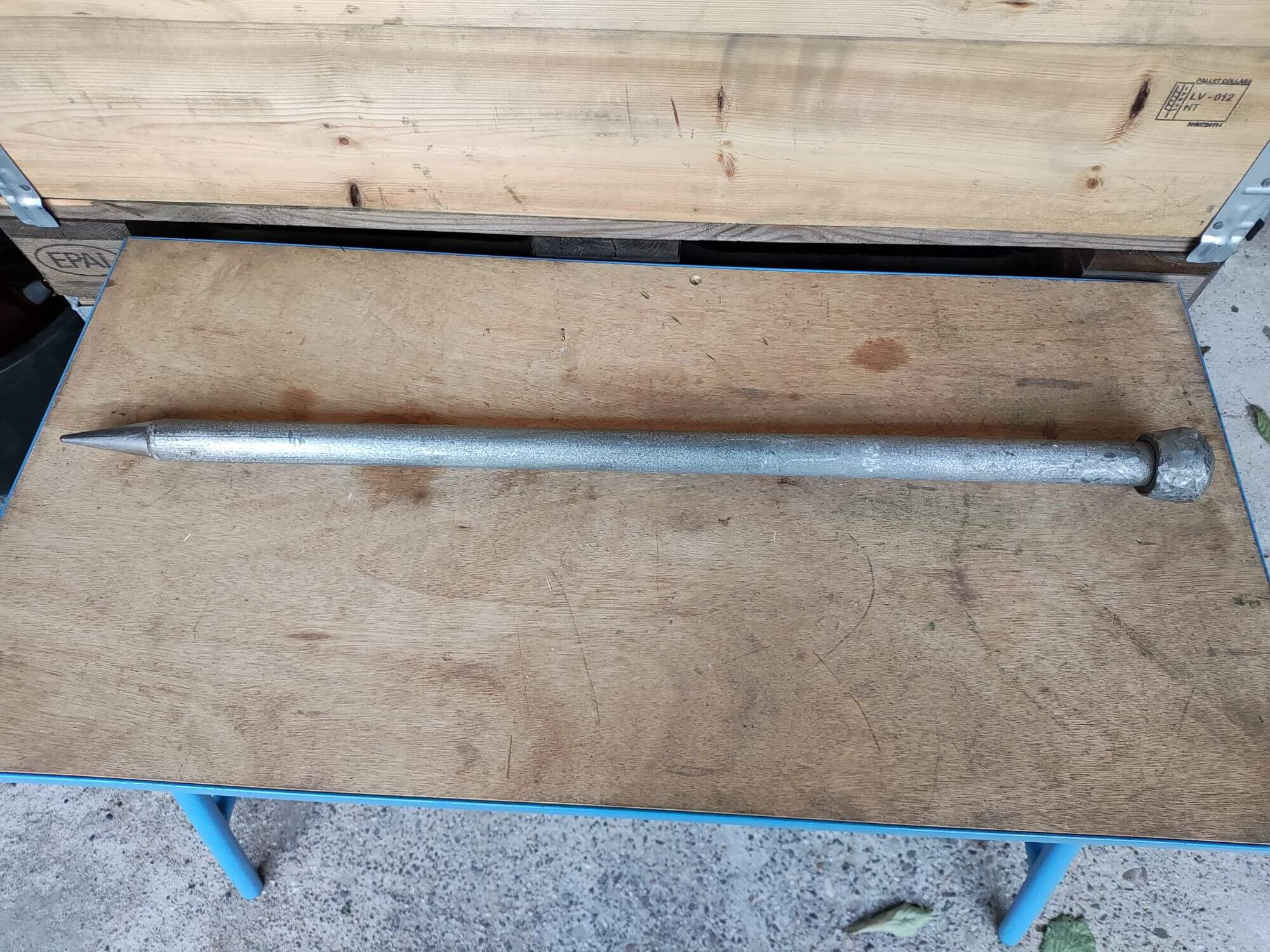 Erdnägel 900 mm verzinkt mit breitem Schlagkolben