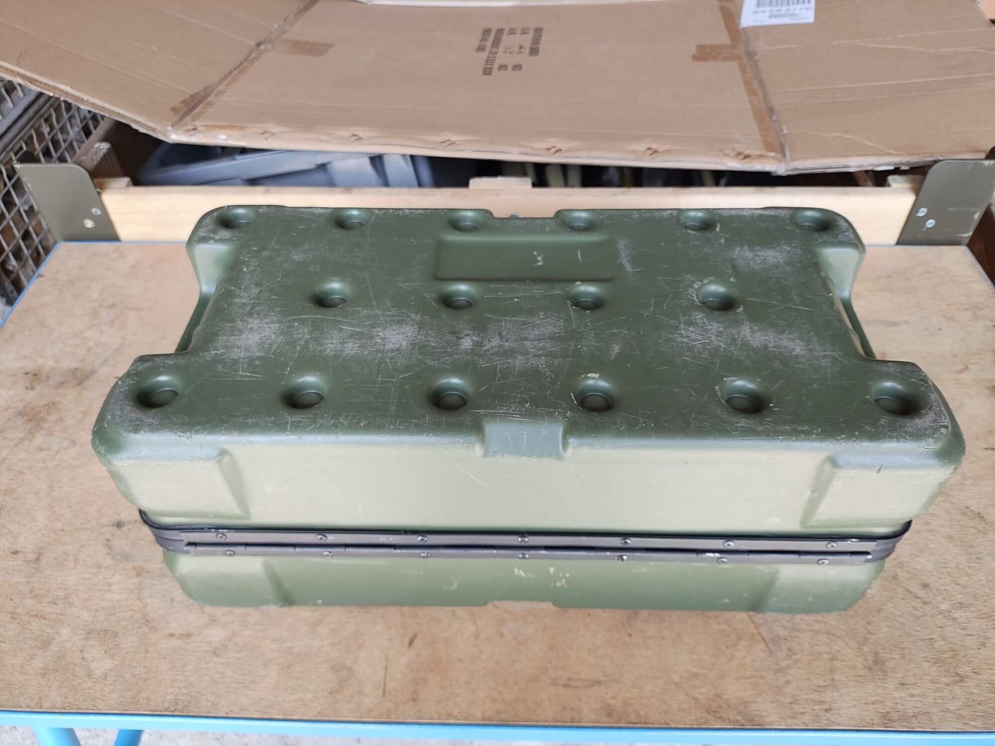 Militär Kiste Transport Box Kunststoff stapelbar 47x24x20cm